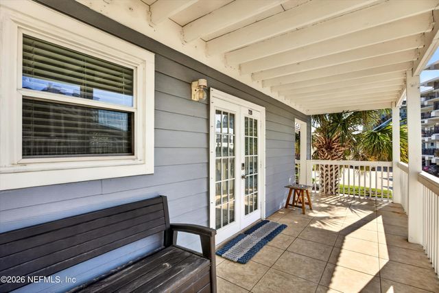 724 1ST Street 1-2, Jacksonville Beach, FL 32250