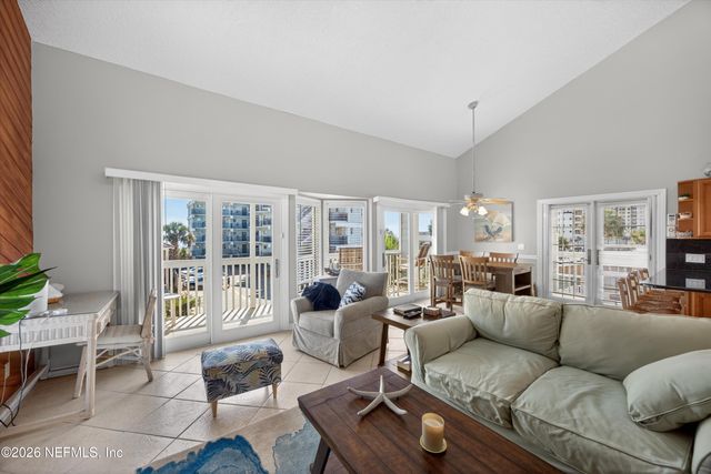 724 1ST Street 1-2, Jacksonville Beach, FL 32250