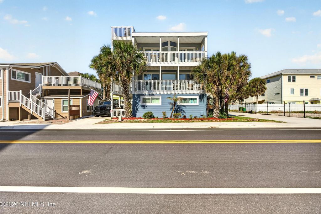 724 1ST Street 1-2, Jacksonville Beach, FL 32250