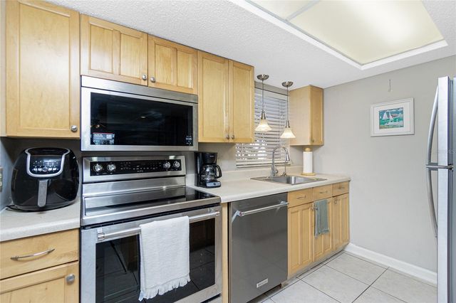 1358 ROCK DOVE COURT 7, Punta Gorda, FL 33950