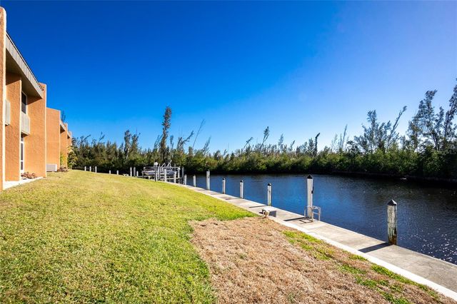 1358 ROCK DOVE COURT 7, Punta Gorda, FL 33950