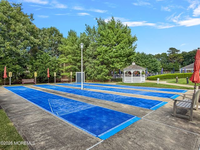 2 Warwick Court, Barnegat, NJ 08005