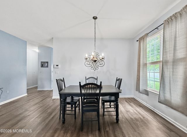 2 Warwick Court, Barnegat, NJ 08005