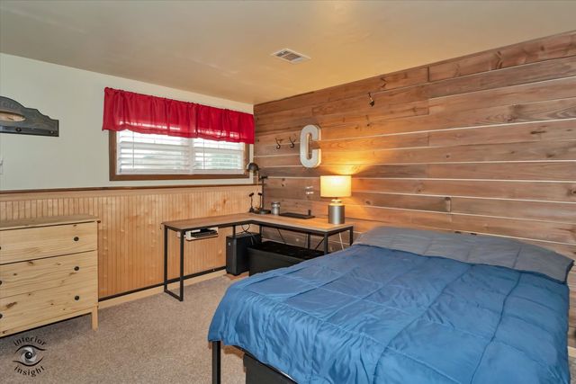 300 S Rathje Road, Peotone, IL 60468