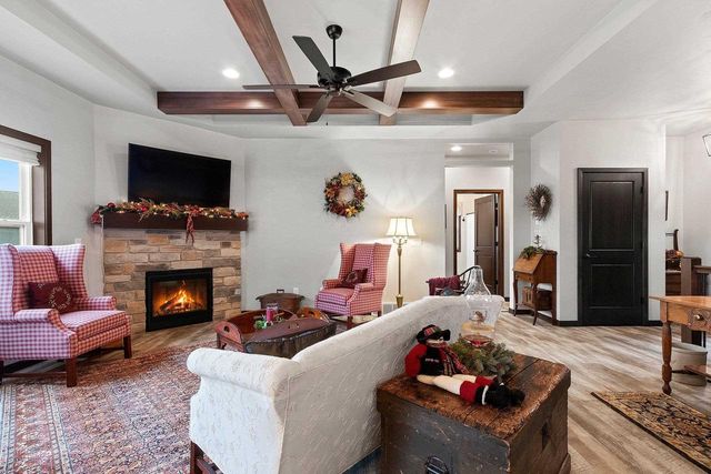 2153 CAROLINE COURT, Neenah, WI 54956