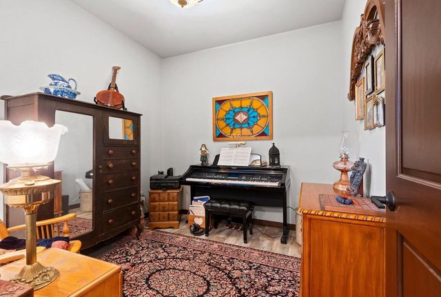 2153 CAROLINE COURT, Neenah, WI 54956