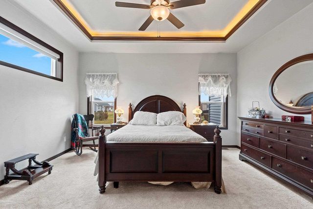 2153 CAROLINE COURT, Neenah, WI 54956