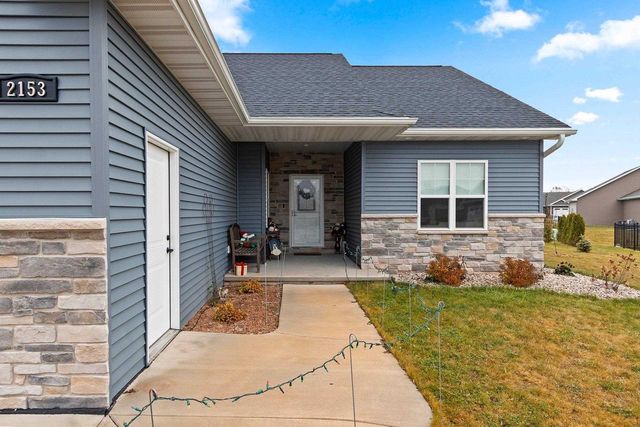2153 CAROLINE COURT, Neenah, WI 54956