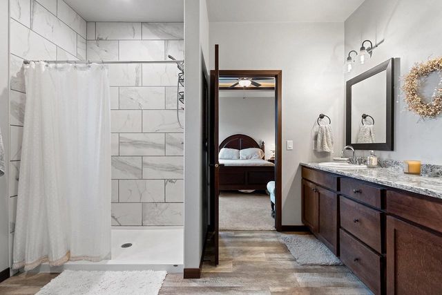 2153 CAROLINE COURT, Neenah, WI 54956