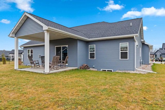 2153 CAROLINE COURT, Neenah, WI 54956