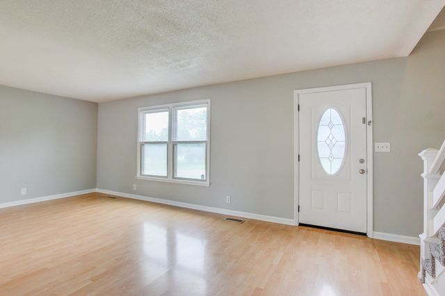 419 Spencer Ln, Clarksville, TN 37042