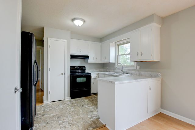 419 Spencer Ln, Clarksville, TN 37042