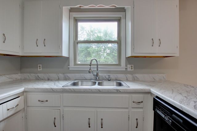 419 Spencer Ln, Clarksville, TN 37042