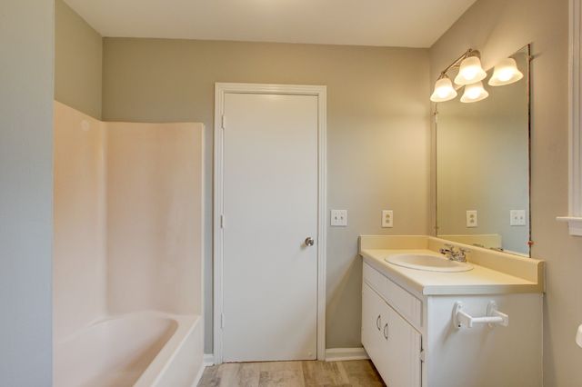 419 Spencer Ln, Clarksville, TN 37042