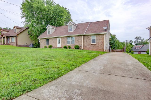419 Spencer Ln, Clarksville, TN 37042