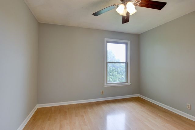 419 Spencer Ln, Clarksville, TN 37042