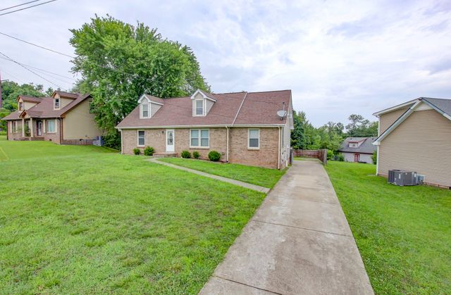 419 Spencer Ln, Clarksville, TN 37042
