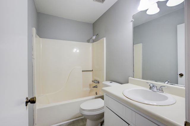 419 Spencer Ln, Clarksville, TN 37042