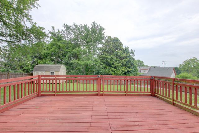 419 Spencer Ln, Clarksville, TN 37042