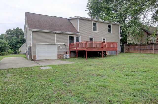 419 Spencer Ln, Clarksville, TN 37042
