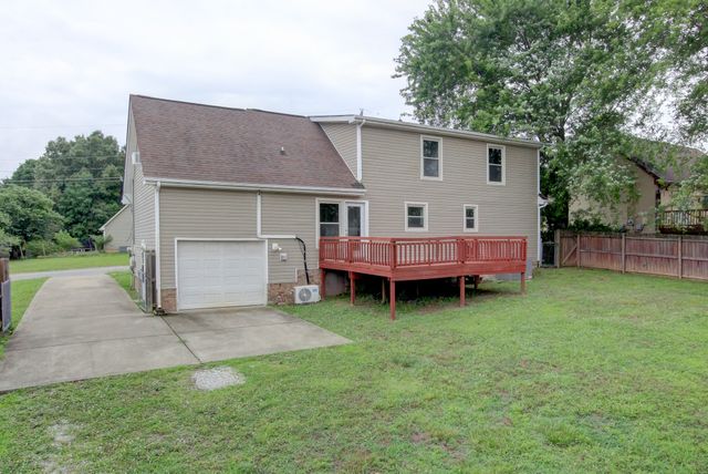 419 Spencer Ln, Clarksville, TN 37042