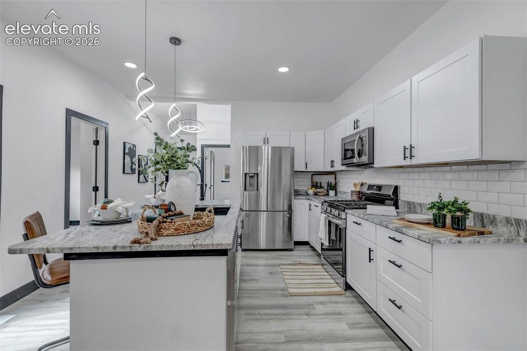 908 E Cimarron Street, Colorado Springs, CO 80903 — photo 5
