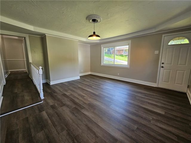 147 Lea St, Munhall, PA 15120