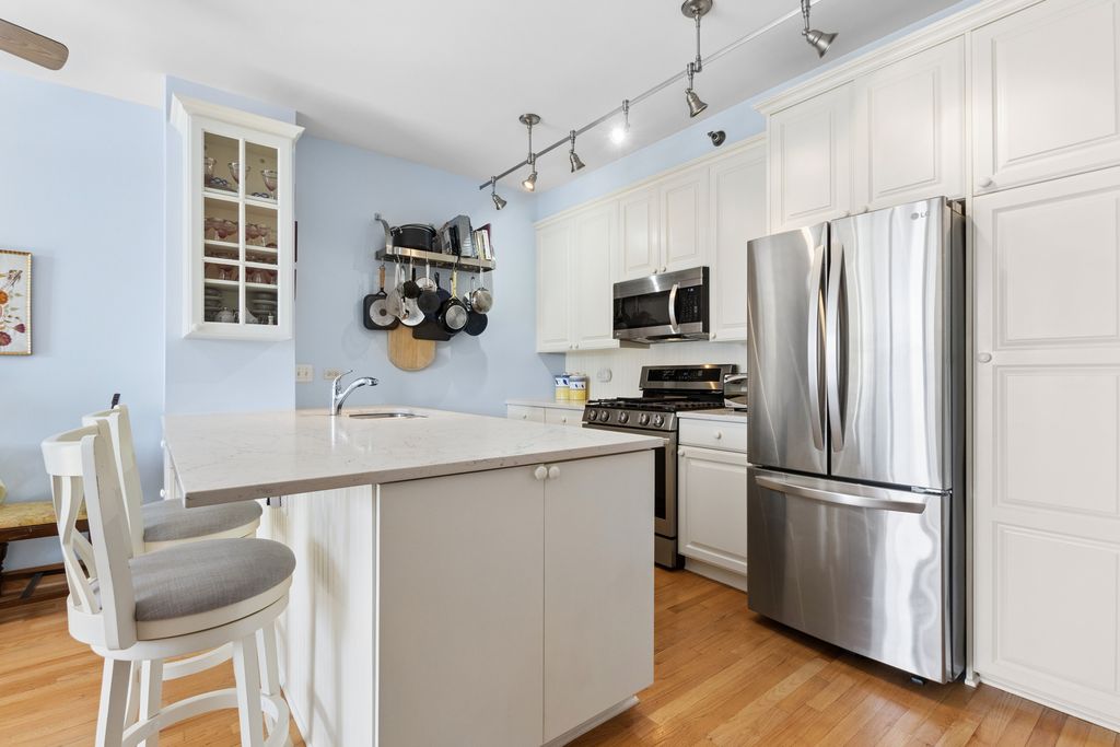 330 N Jefferson Street 1206, Chicago, IL 60661 — photo 2