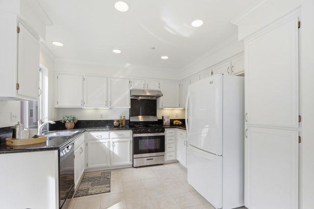 1007 Vardin Terrace, Fremont, CA 94536