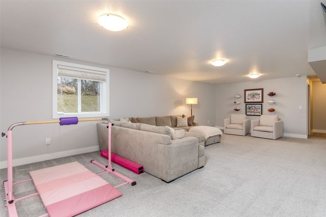 5808 Allerton Drive, Ames, IA 50014