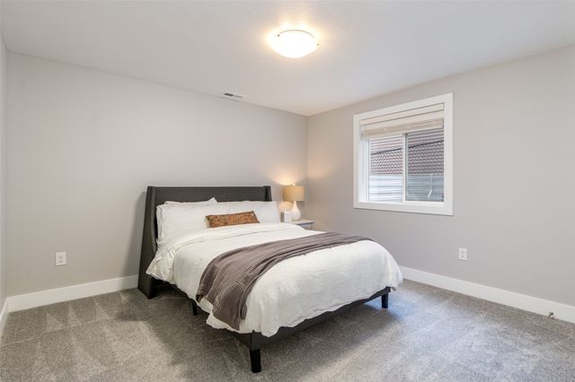 5808 Allerton Drive, Ames, IA 50014