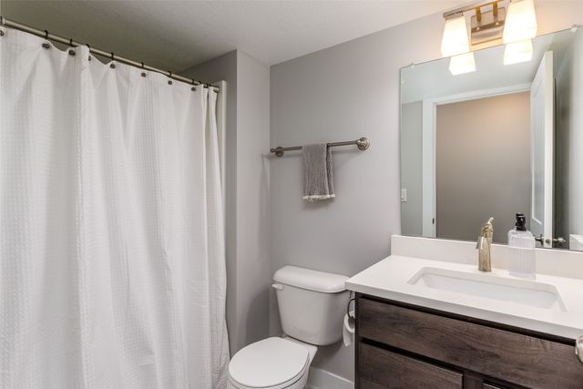 5808 Allerton Drive, Ames, IA 50014