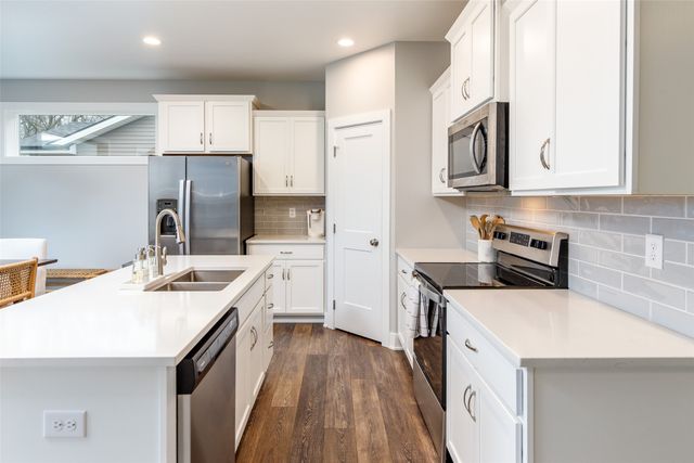 5808 Allerton Drive, Ames, IA 50014