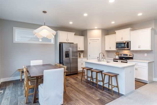 5808 Allerton Drive, Ames, IA 50014