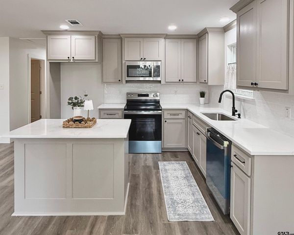 412 Garver ST, Pittsburg, TX 75686