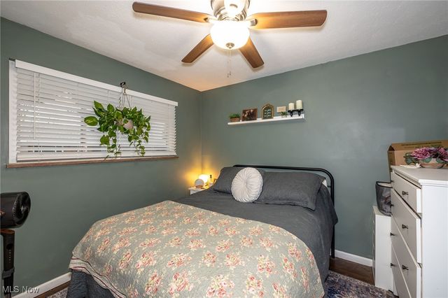 21896 River Oaks Drive, Rocky River, OH 44116