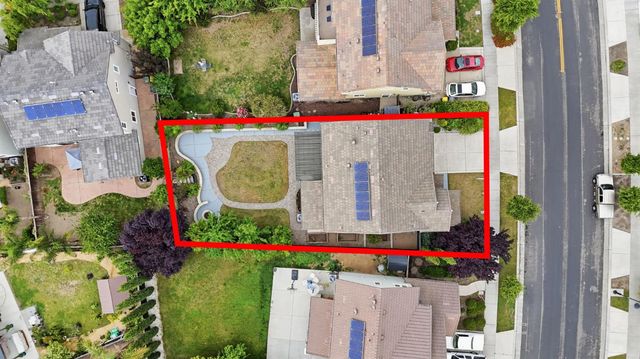 1084 Navigator Dr, Lathrop, CA 95330