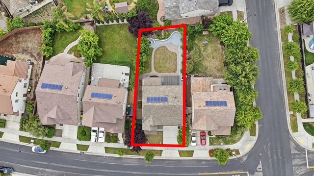 1084 Navigator Dr, Lathrop, CA 95330