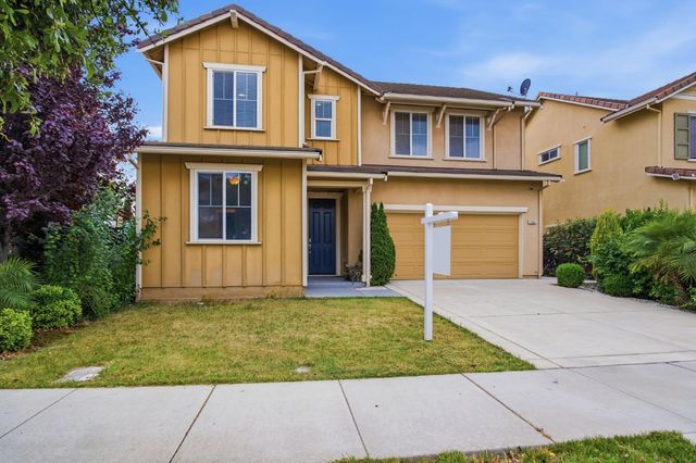 1084 Navigator Dr, Lathrop, CA 95330