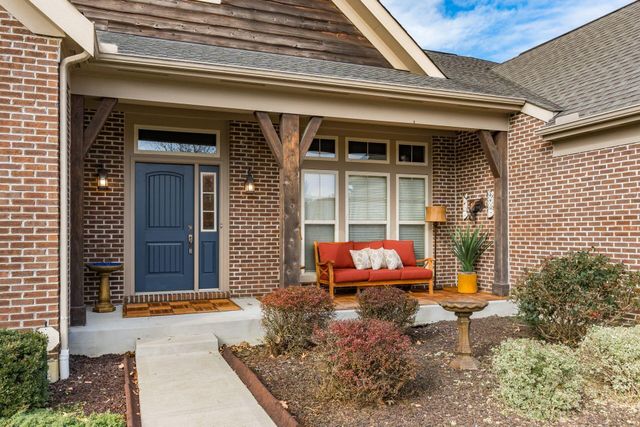 886 Ballater Drive, Delaware, OH 43015