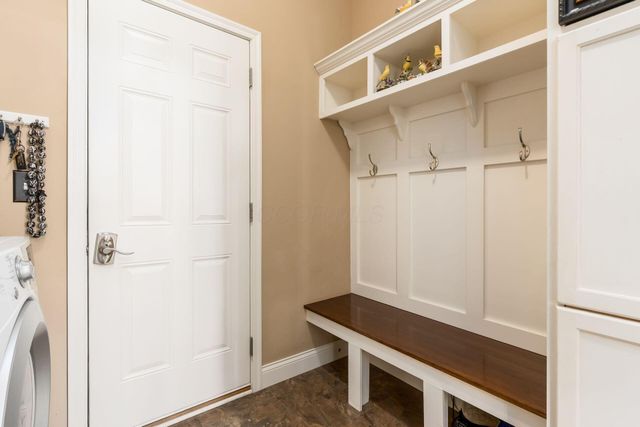 886 Ballater Drive, Delaware, OH 43015