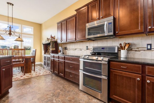 886 Ballater Drive, Delaware, OH 43015