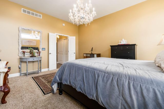 886 Ballater Drive, Delaware, OH 43015