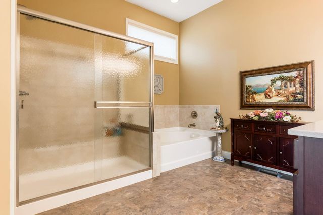 886 Ballater Drive, Delaware, OH 43015