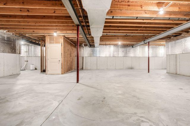 886 Ballater Drive, Delaware, OH 43015