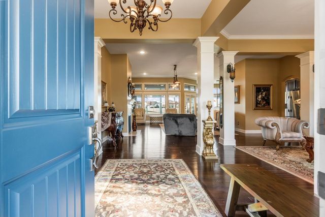 886 Ballater Drive, Delaware, OH 43015