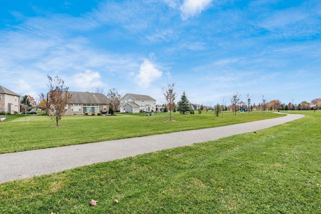 886 Ballater Drive, Delaware, OH 43015