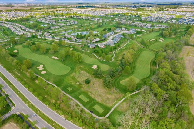 886 Ballater Drive, Delaware, OH 43015