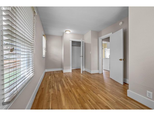 4743 N ALBINA Ave, Portland, OR 97217