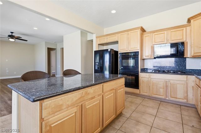 3817 Cackling Goose Drive, North Las Vegas, NV 89084